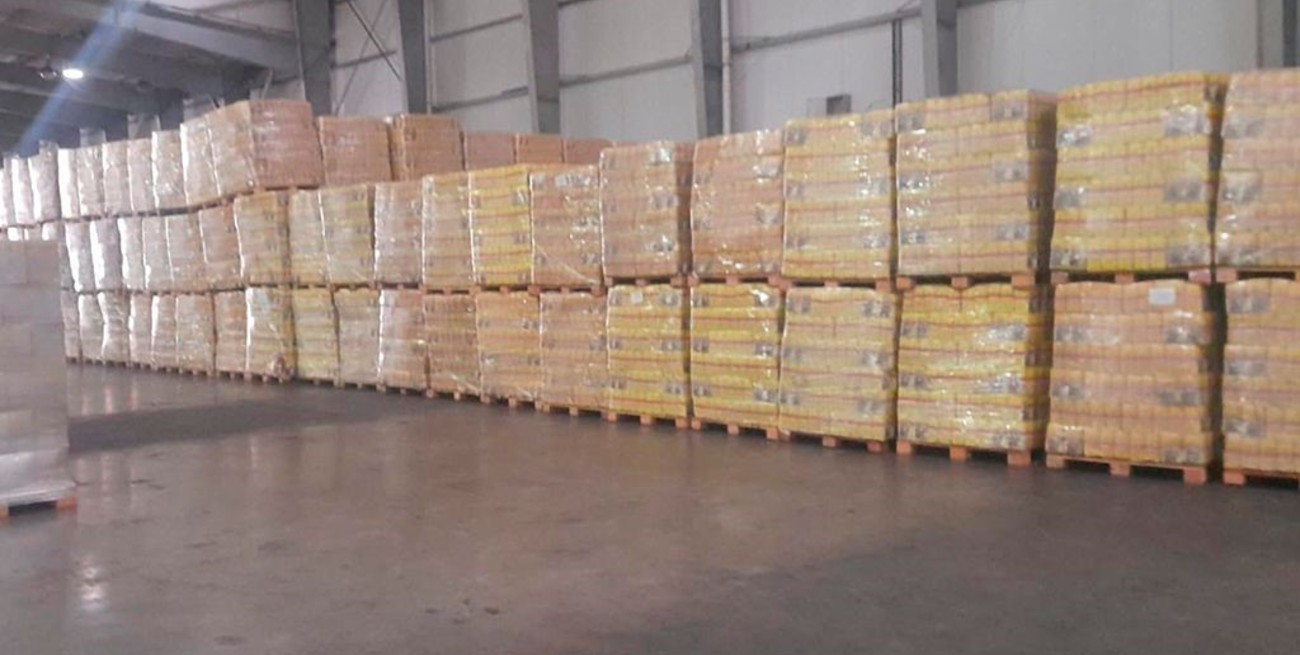 Cronología del conflicto por los alimentos almacenados en galpones