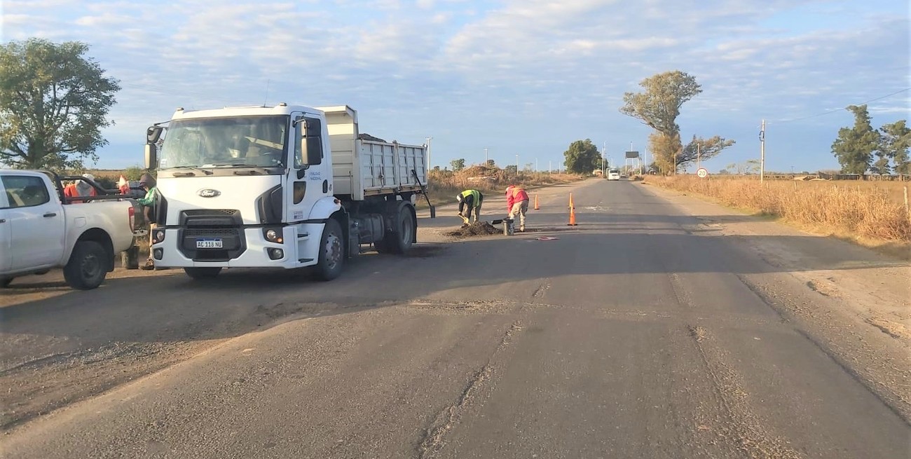 Ruta Nacional Nº 11: ejecutan obras de bacheo entre Candioti y Videla