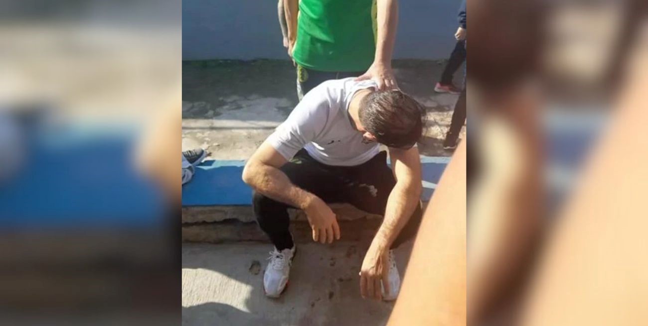 Partido suspendido: hinchas de San Telmo arrojaron una bomba de estruendo que hirió al DT de Aldosivi