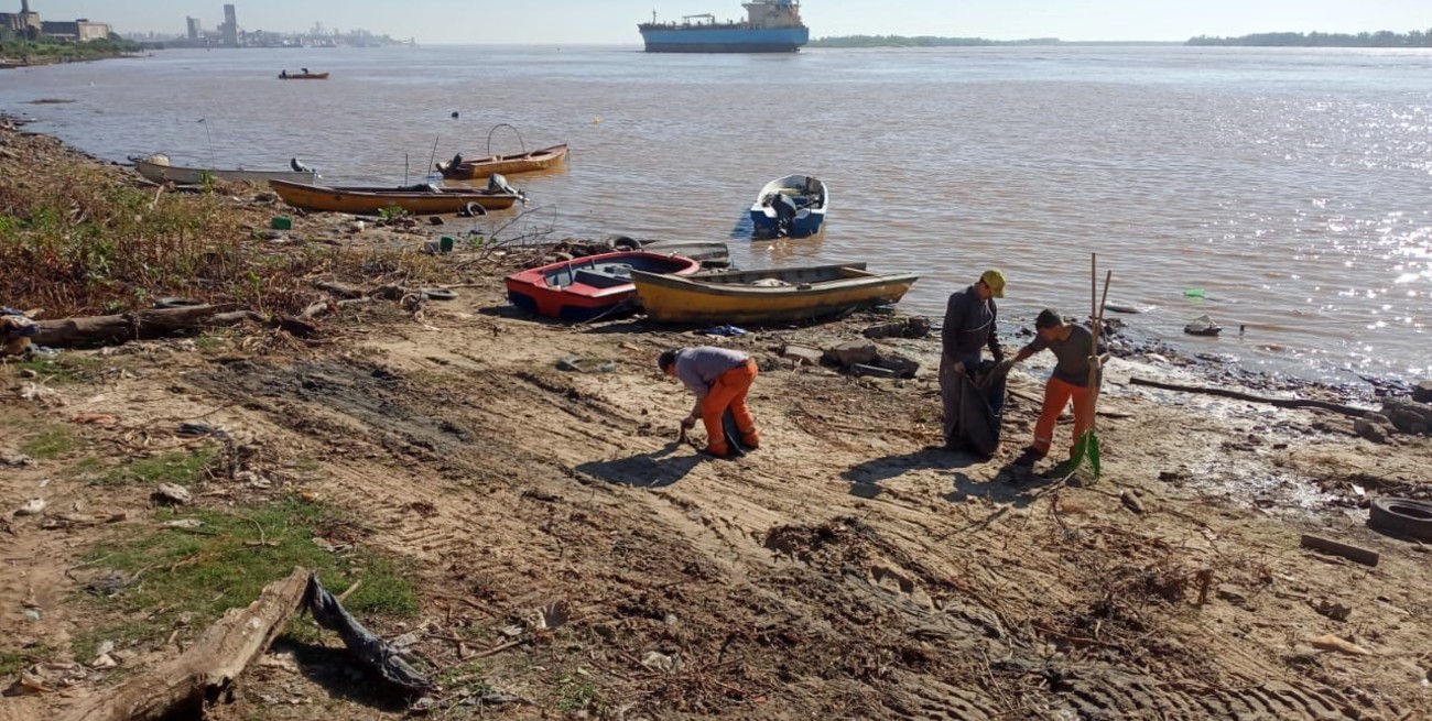 Asociaciones de clubes de remo, limpiarán la costa del río en Villa Gobernador Gálvez
