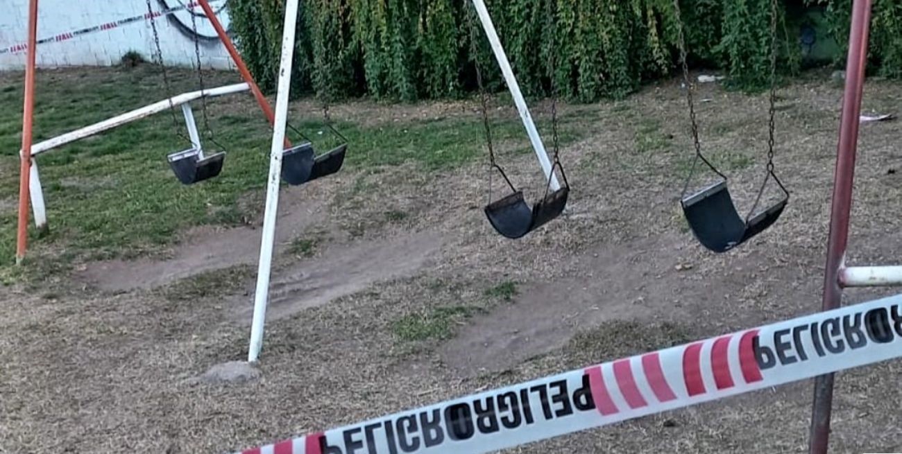 Tragedia en Córdoba: una niña de 10 años falleció al caer de una hamaca en la plaza
