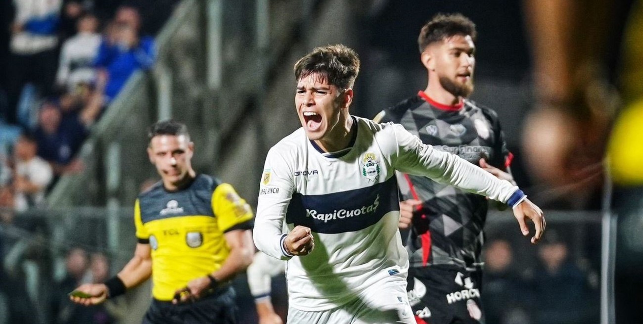 Gimnasia venció a Barracas Central en el Bosque y se subió a la punta del torneo