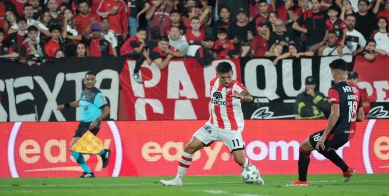 Instituto derrotó a Newell`s en Rosario y también es puntero