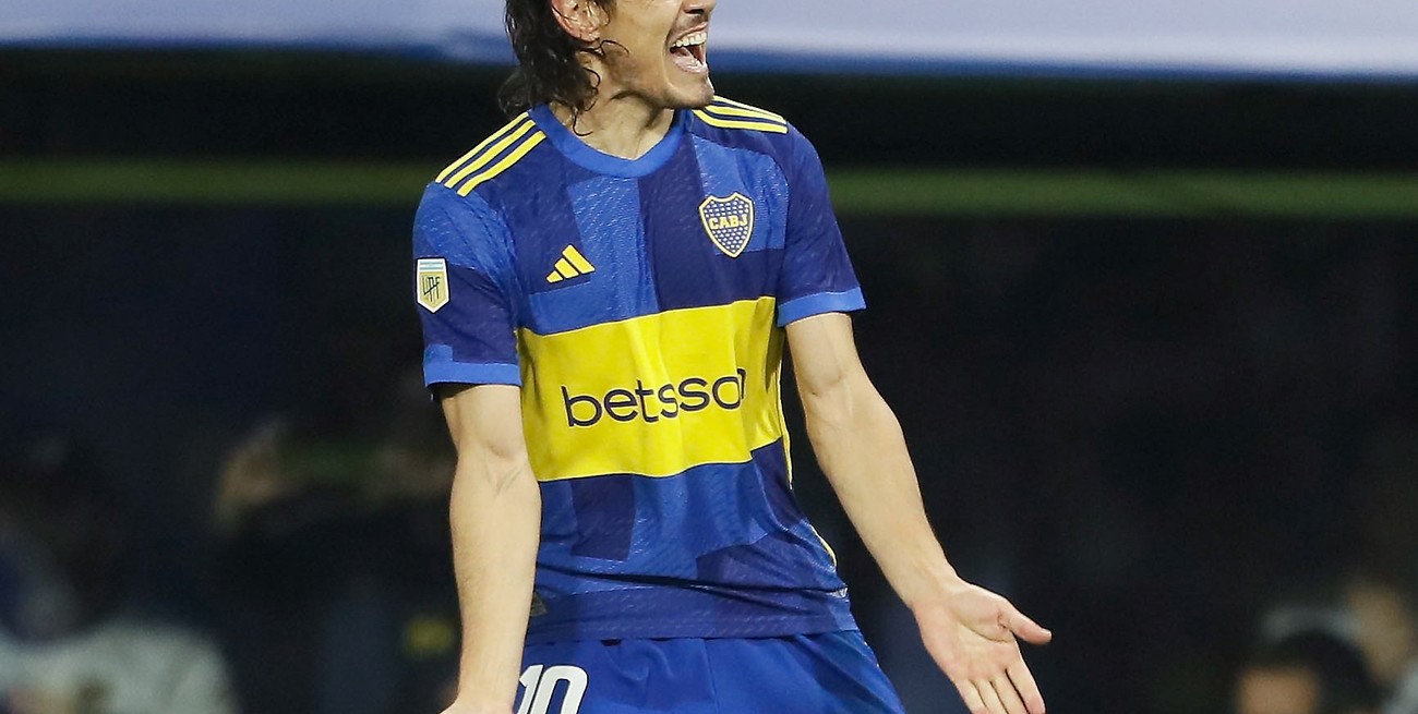 Con gol de Cavani, Boca derrotó a Vélez