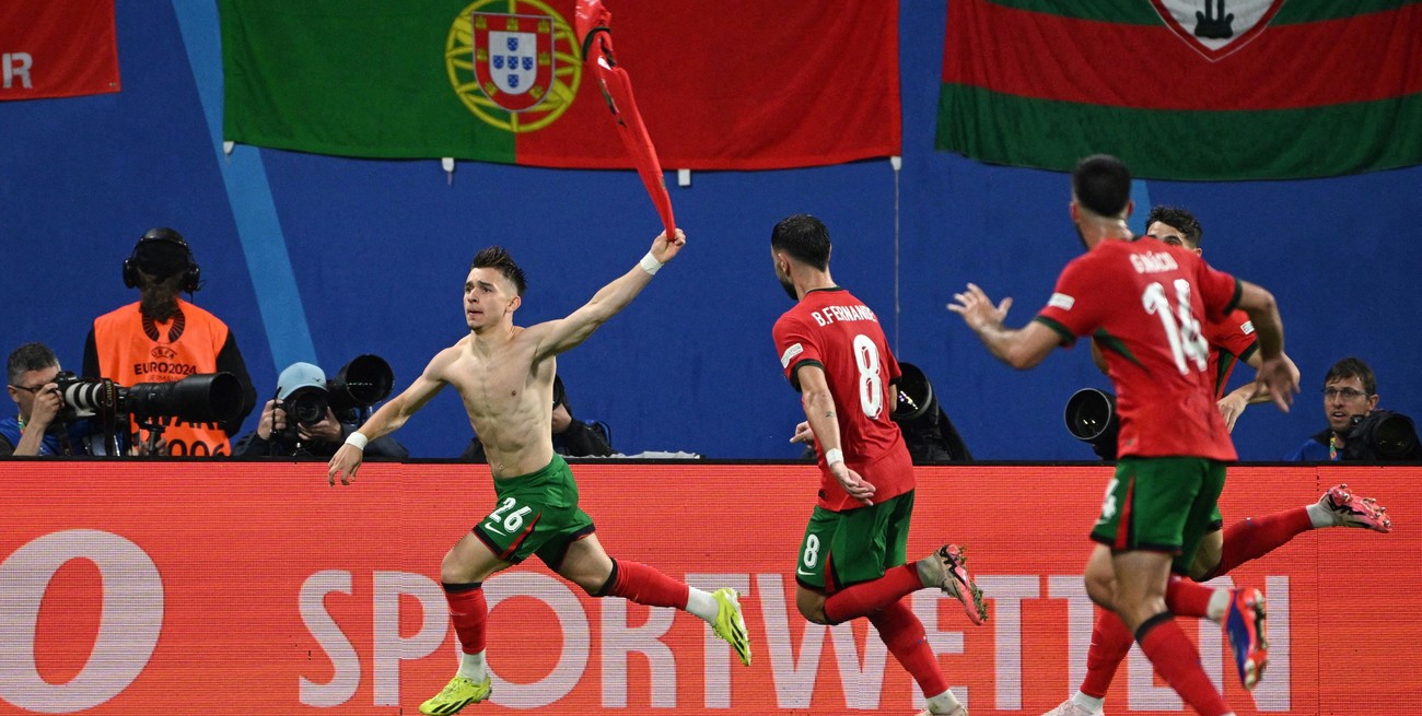 Portugal debutó en la Eurocopa con una victoria agónica