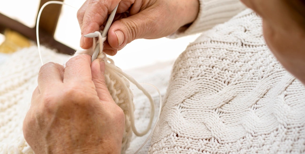De ovillos y agujas: ese paciente arte de las tejedoras está otra vez presente en Santa Fe