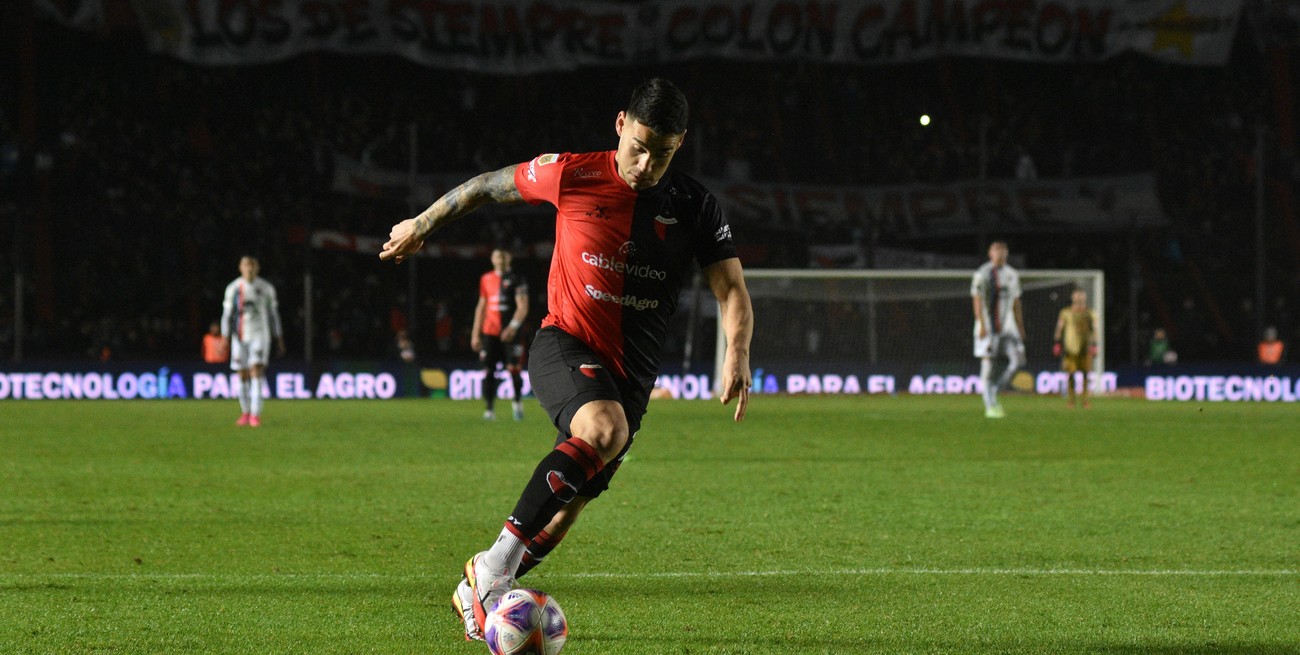 Colón tiene su primer refuerzo y es delantero: vuelve José Neris