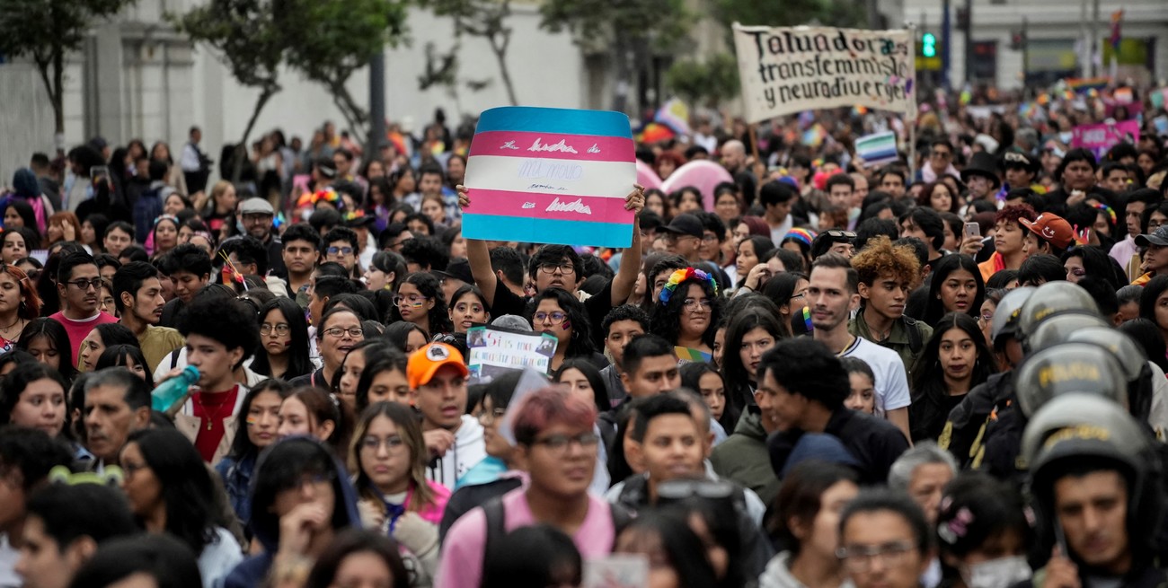 Perú ya no calificará a las personas transgénero como enfermos mentales 