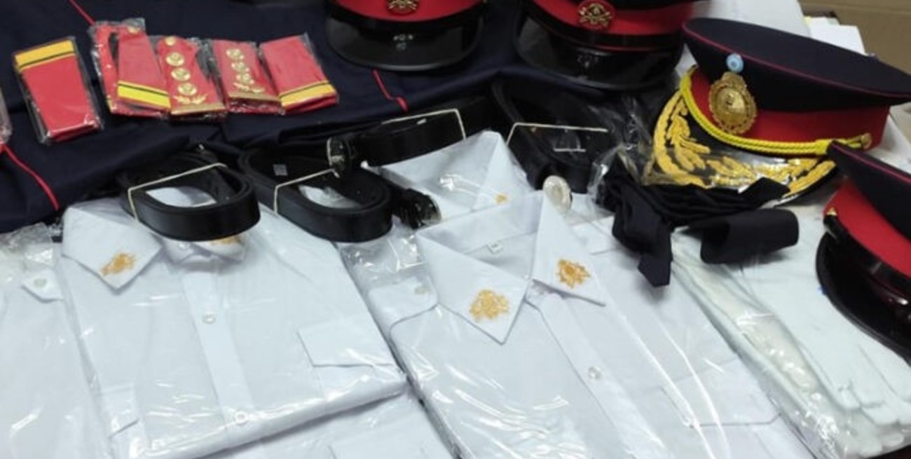 Bomberos de gala: invirtieron $6 millones en indumentaria y equipos de comunicación
