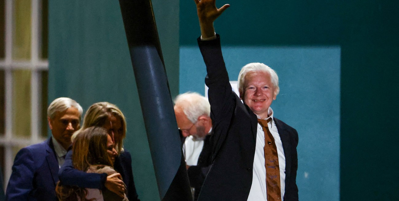 En imágenes: así fue el recibimiento a Julian Assange en Australia