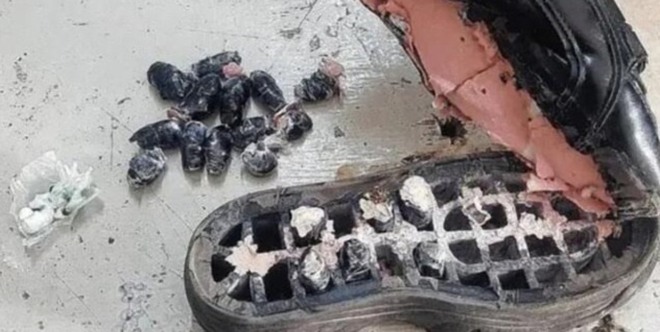 Sorprendieron a una mujer queriendo ingresar droga escondida en una suela falsa de zapatos