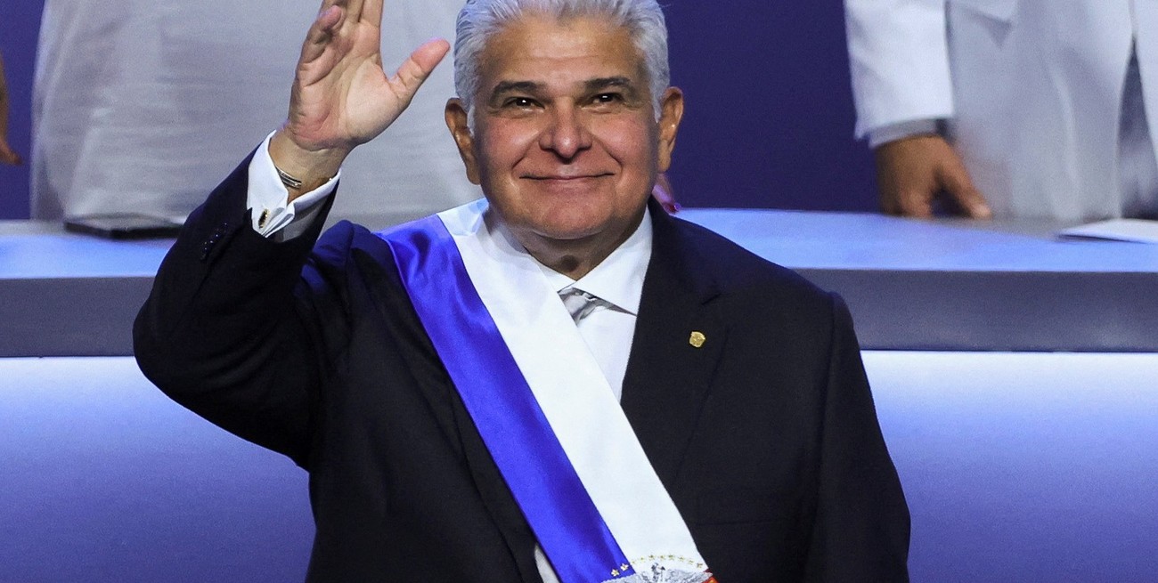 José Raúl Mulino asumió la presidencia de Panamá