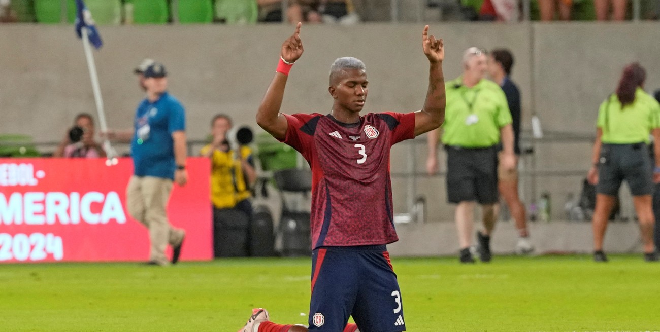 Costa Rica venció a Paraguay, pero no pudo clasificarse