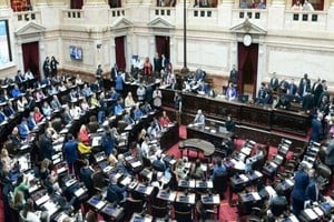 Diputados oficializó la realización de la sesión especial para el mediodía del 7 tras el pedido de los bloques de La Libertad Avanza y el PRO.