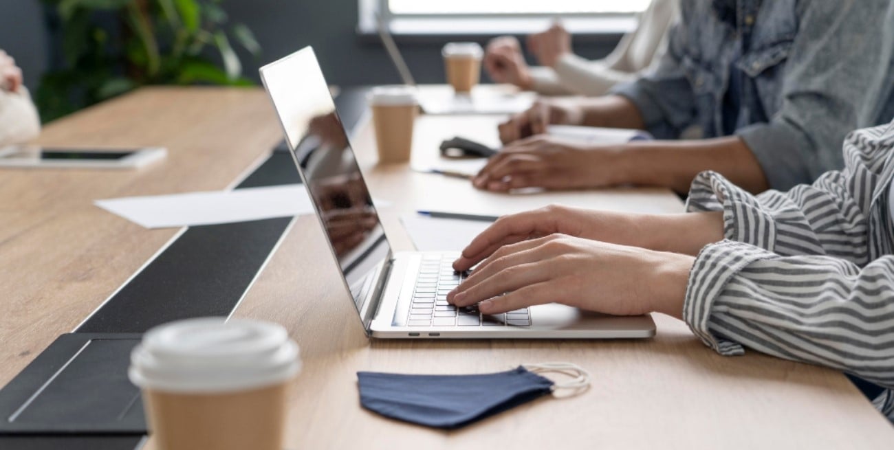 Un nuevo experimento sobre la semana laboral de cuatro días dio muy buenos resultados