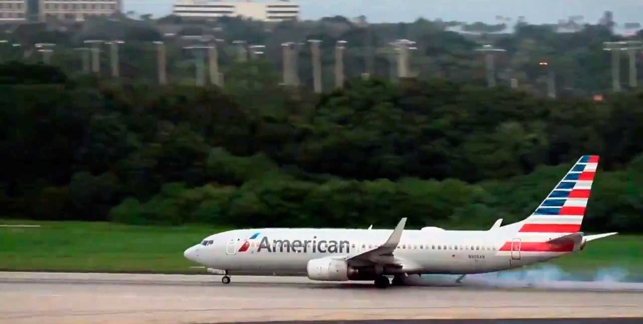 Se reventaron los neumáticos de un avión que despegaba de Tampa y el piloto evitó una tragedia