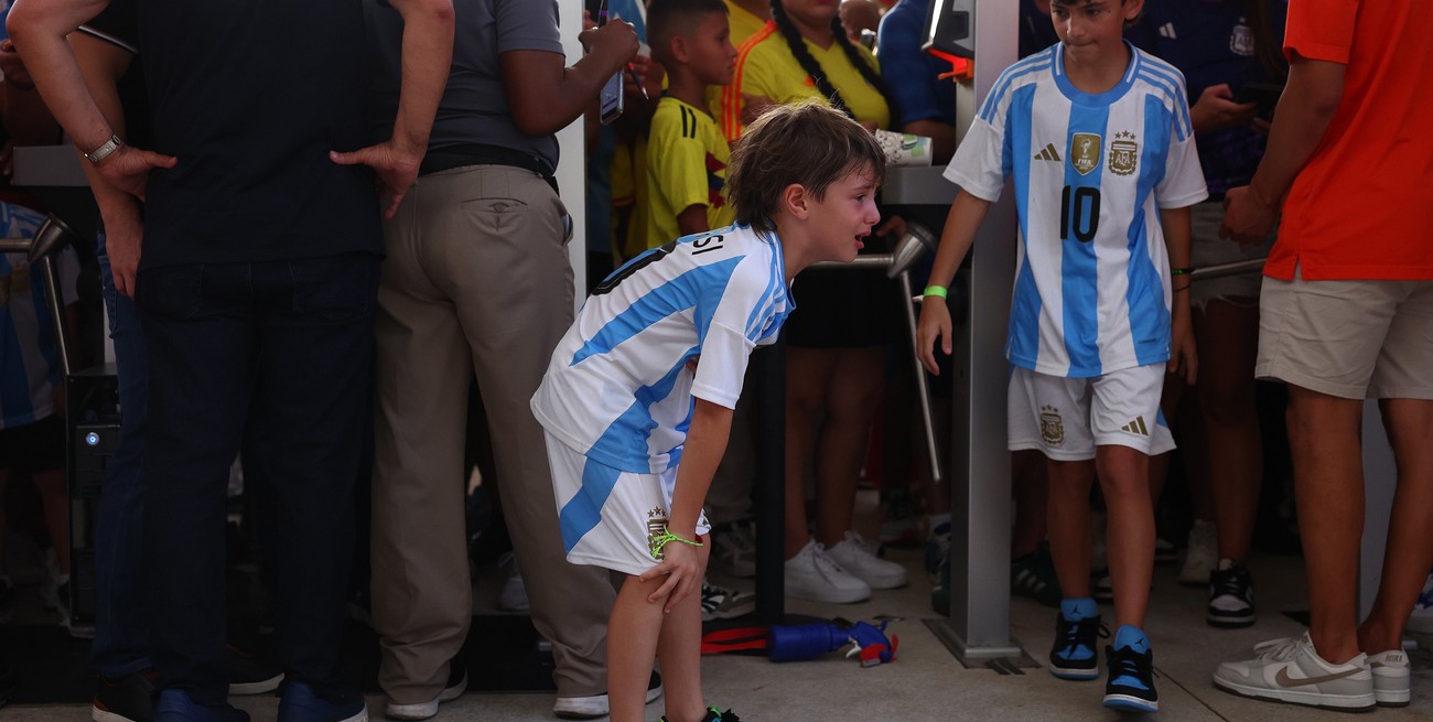 La final entre Argentina y Colombia debió postergarse una hora y 20 minutos