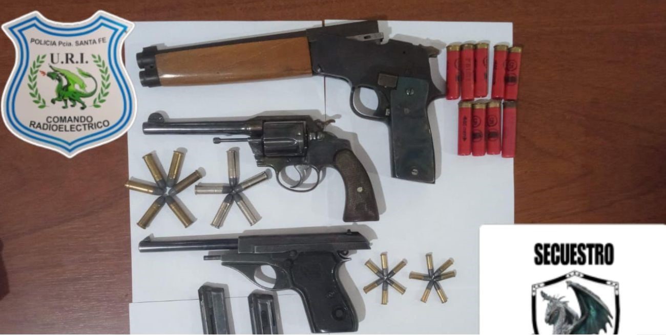 Secuestran cinco armas de fuego y un arma blanca