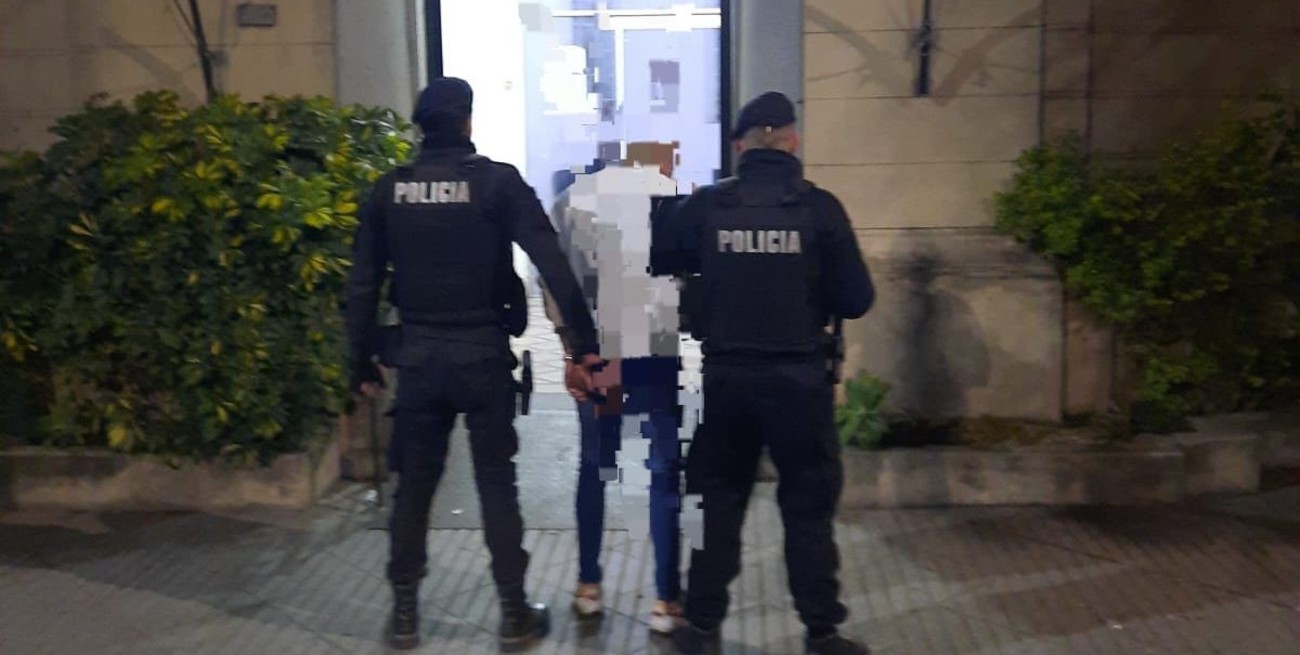 Atraparon a un "tiratiros" armado en el patio de una vecina de Barranquitas Oeste