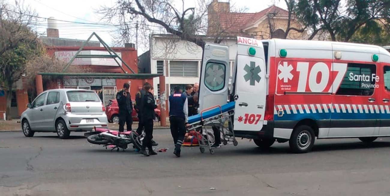 Repartidora lesionada tras un choque en plena Av. Aristóbulo del Valle
