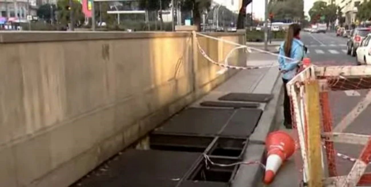 En el Obelisco: un hombre falleció al caer por una boca de ventilación luego de que cediera la tapa