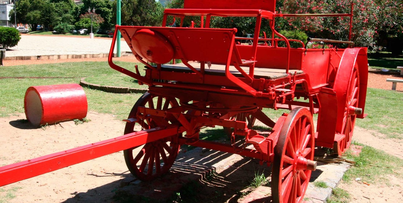 Cuando el primer carro de bomberos se retiró del cuartel
