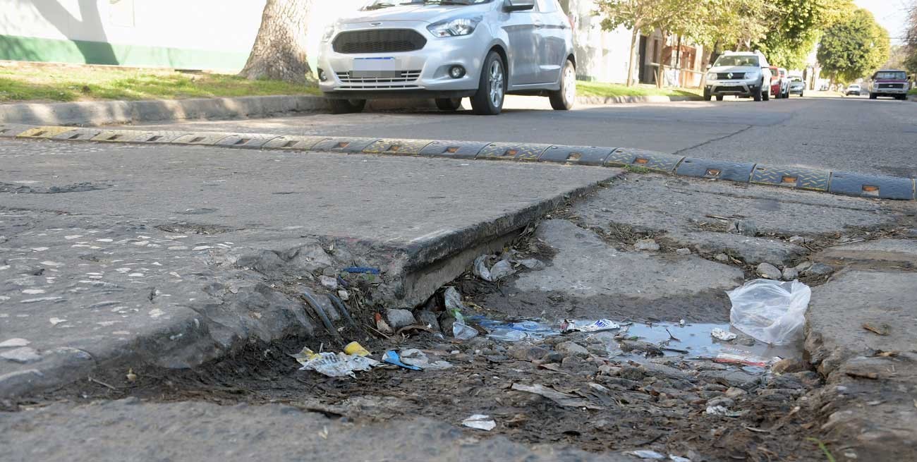 Los baches, "titulares indiscutidos" en la agenda pública de la ciudad de Santa Fe