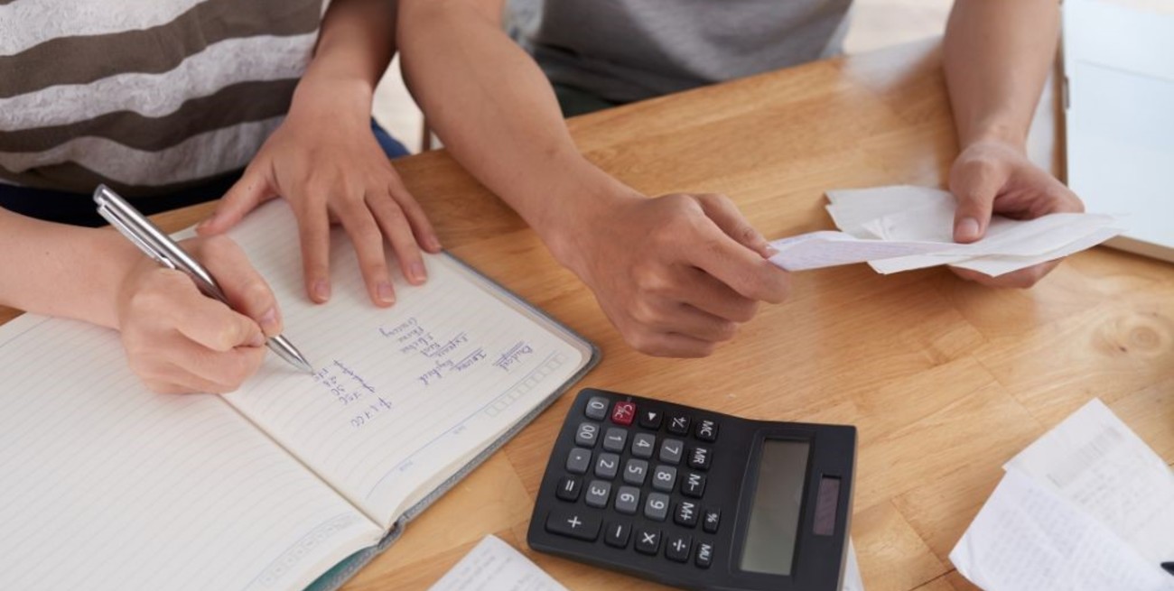 Fuerte caída de la industria pyme en el primer semestre: principales dificultades del sector