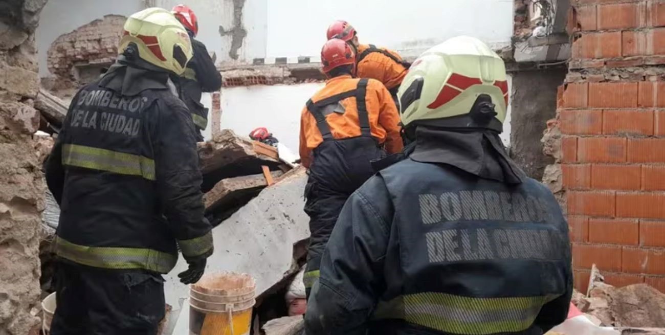 Se derrumbó una obra en Belgrano y un obrero quedó atrapado en los escombros
