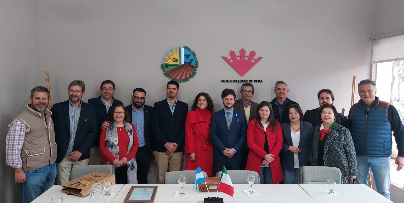 El Cónsul General de Italia recorrió la ciudad de Vera