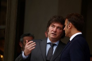 “No hubo disculpas porque el tema estaba resuelto”, sostuvo Adorni, acerca del encuentro de Milei y Macron. Foto: Reuters