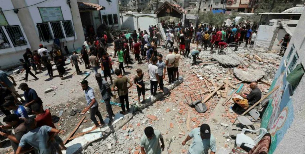 Ataque aéreo sobre un hospital en Gaza dejó 30 muertos y más de 100 heridos