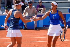 Podoroska y Carlé no pudieron ante la dupla española. 