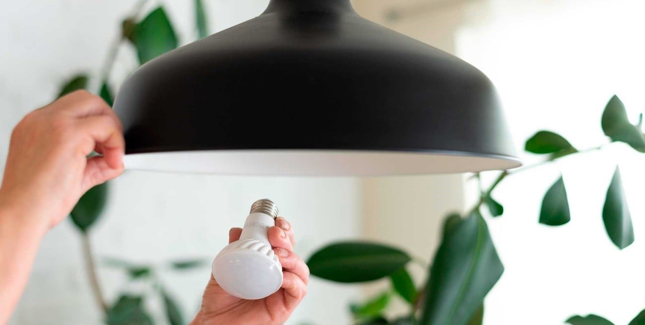 Prorrogan la inscripción para los subsidios en los servicios de luz y gas: cómo anotarse
