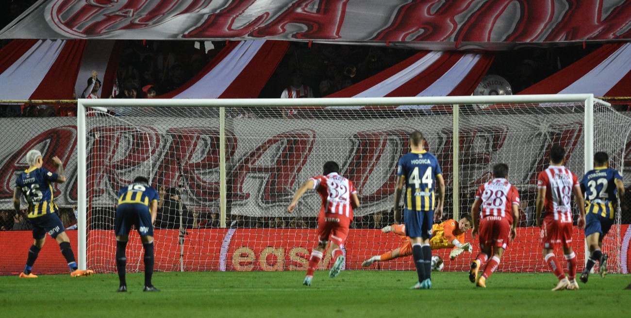 Thiago Cardozo, uno de los héroes: "Pasé días duros por el error con Racing"