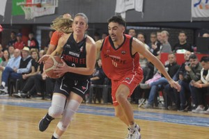 Gran jornada de básquet en el Malvicino. Crédito: Luis Cetraro