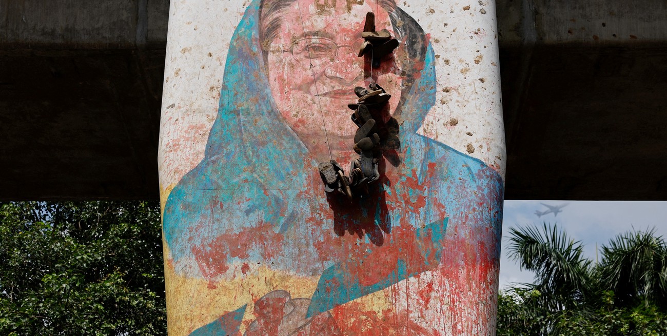 Bangladesh disuelve el parlamento e India confirma el asilo de su ex primera ministra