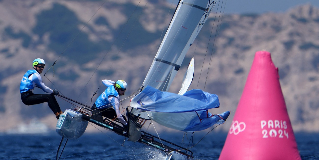 Los regatistas argentinos Majdalani y Bosco accedieron a la final y competirán por una medalla