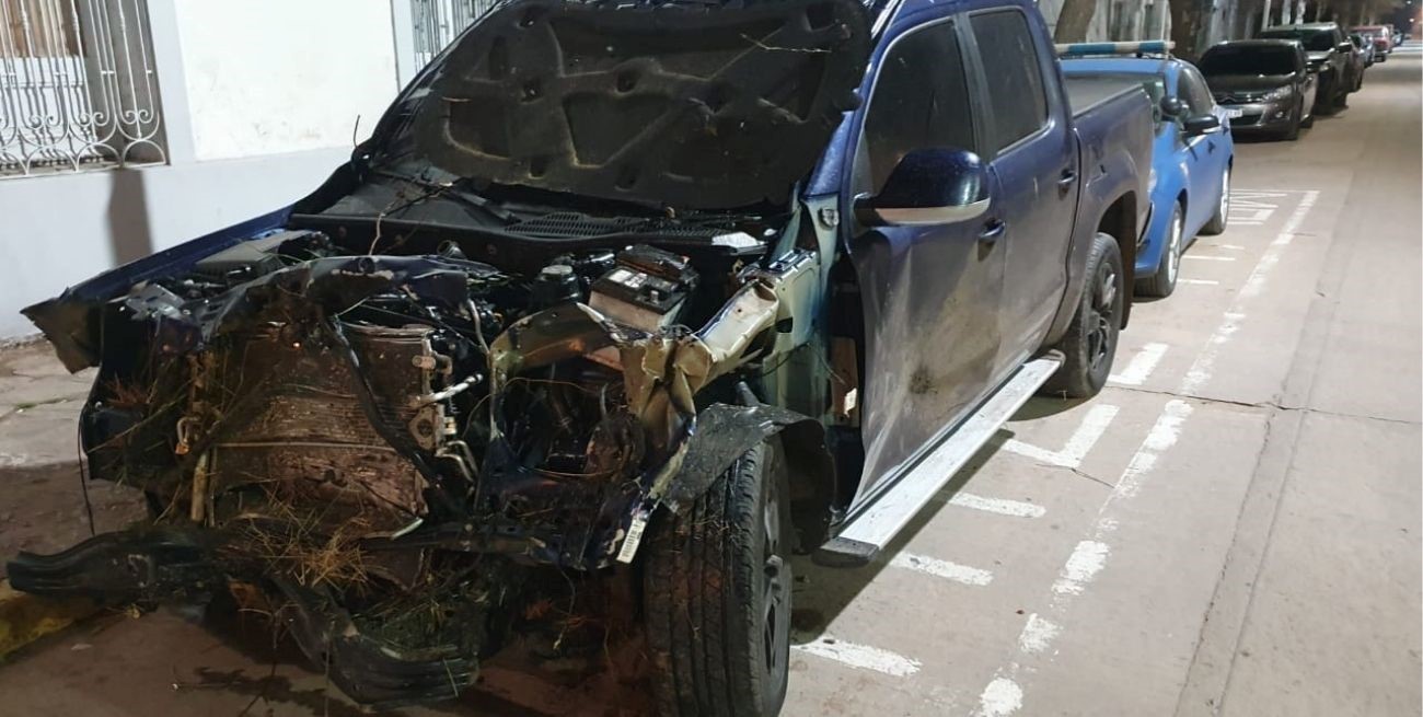 Un futbolista de Colón se accidentó en la autopista 