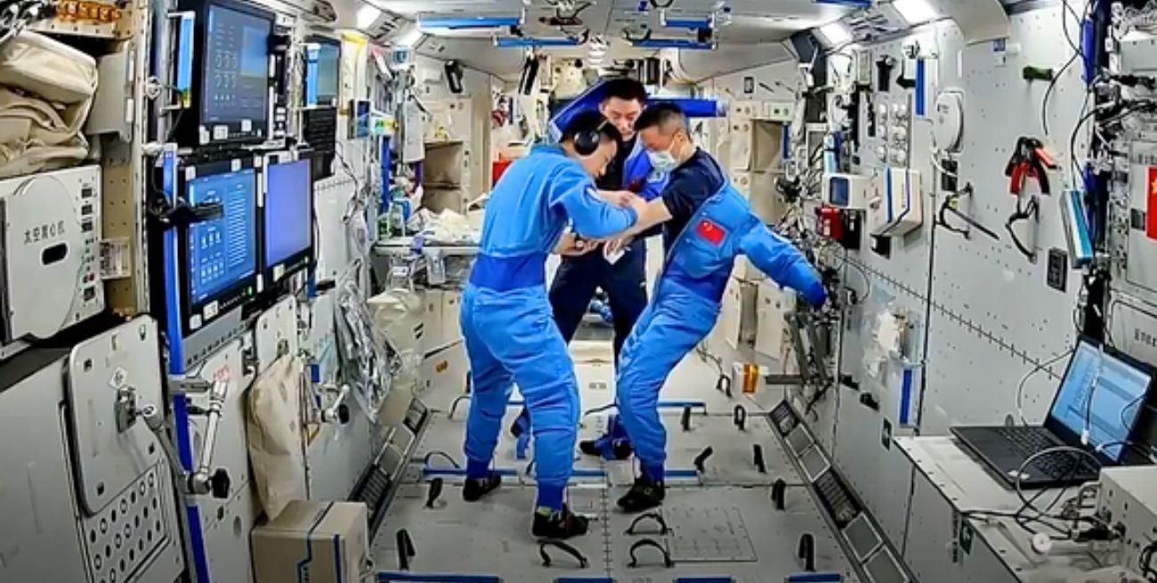 Video: astronautas chinos tomaron muestras de sangre en la estación espacial