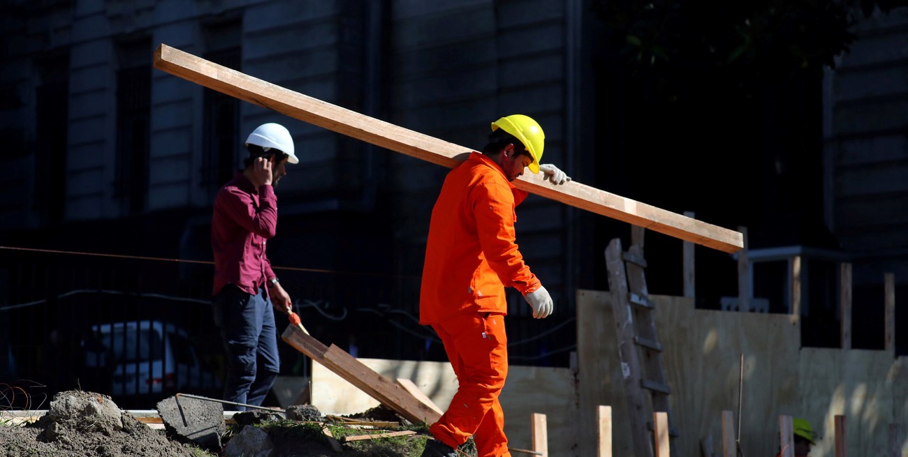 Fábricas y construcción siguen con sus registros en rojo según el Indec 