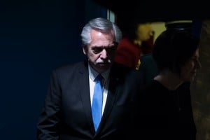 La Cámara de Casación anuló el procesamiento de Fernández, ordenando una revisión por la Cámara Federal debido a irregularidades en el proceso judicial.