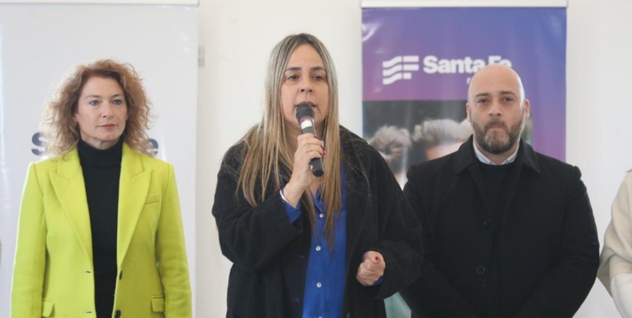 La provincia de Santa Fe firmó convenios con Centros de Día del centro y norte