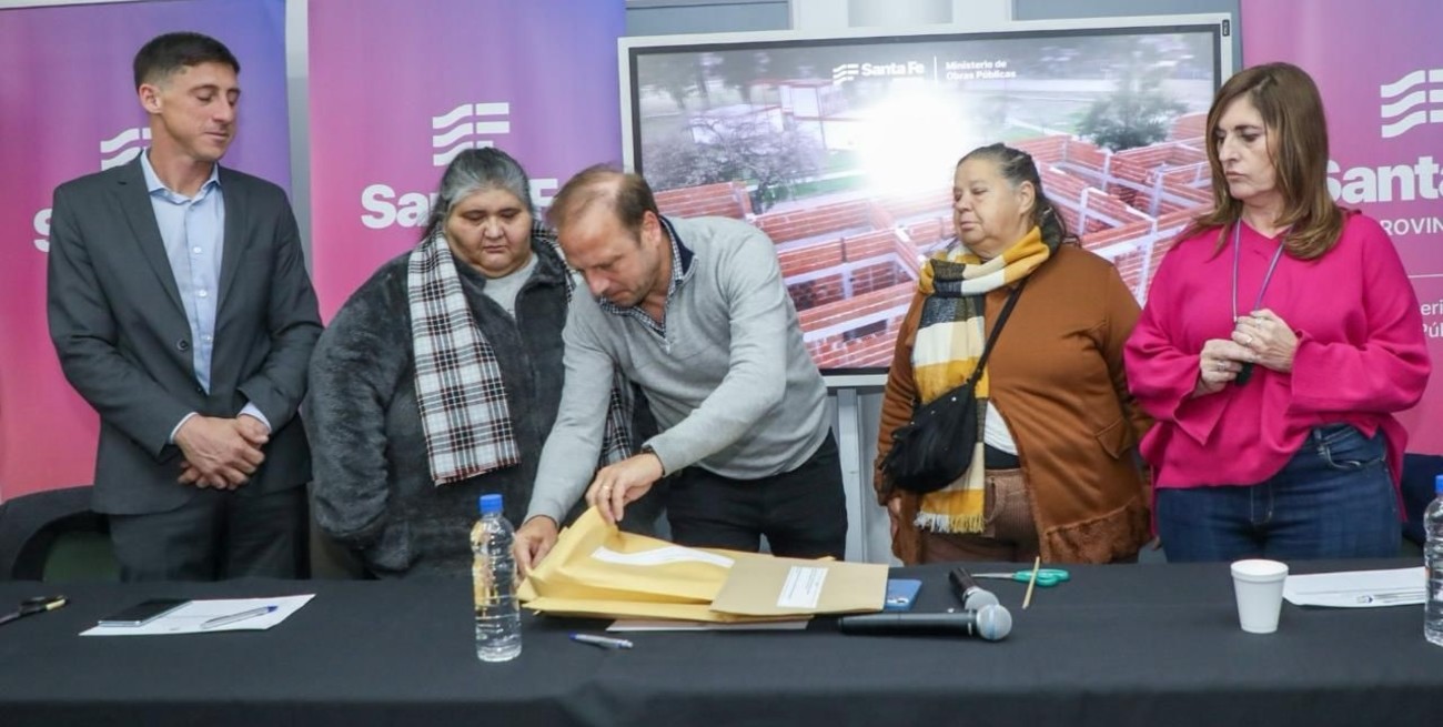 6 ofertas para terminar 74 viviendas en barrio Acería de Santa Fe