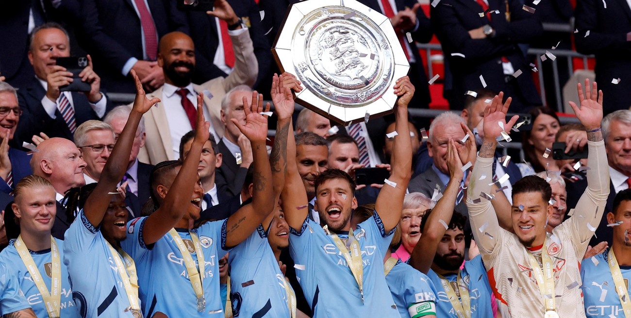 Golazo de Garnacho no alcanzó para frenar al Manchester City en la Community Shield