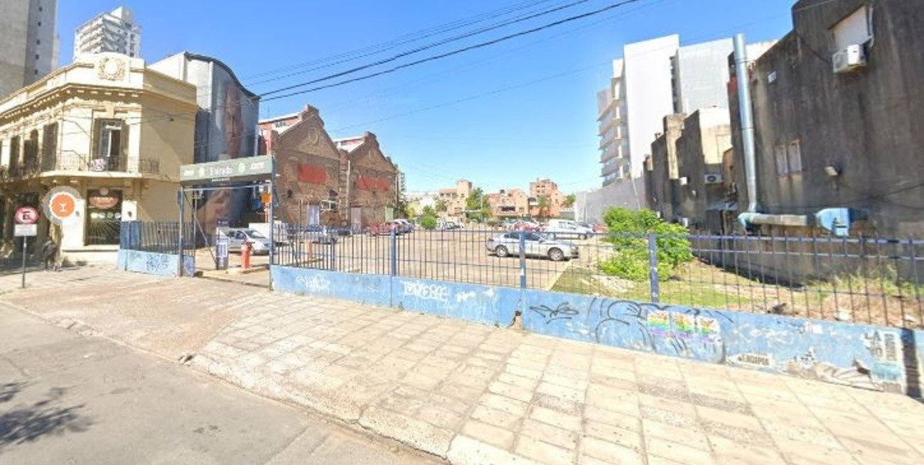 Santa Fe: le robaron la camioneta a un intendente entrerriano en un estacionamiento de bulevar