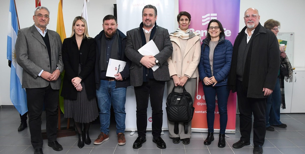 Cococcioni visitó Sunchales y firmó convenios del Programa Provincial Vínculos