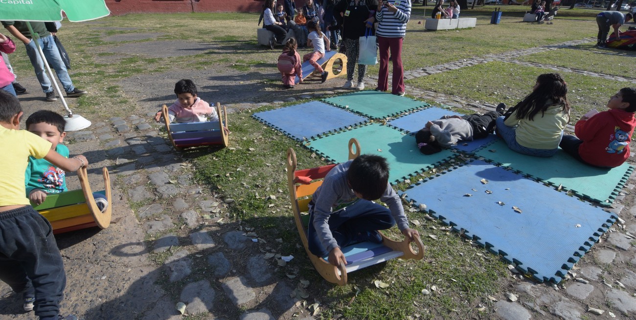 El Día de las Infancias se festejó este viernes con juegos y cuentos en el Predio Ferial