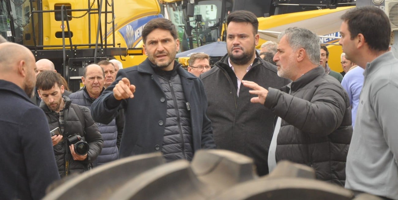 Pullaro: "Queremos que al campo y a la industria les saquen el pie de la cabeza y los dejen producir"