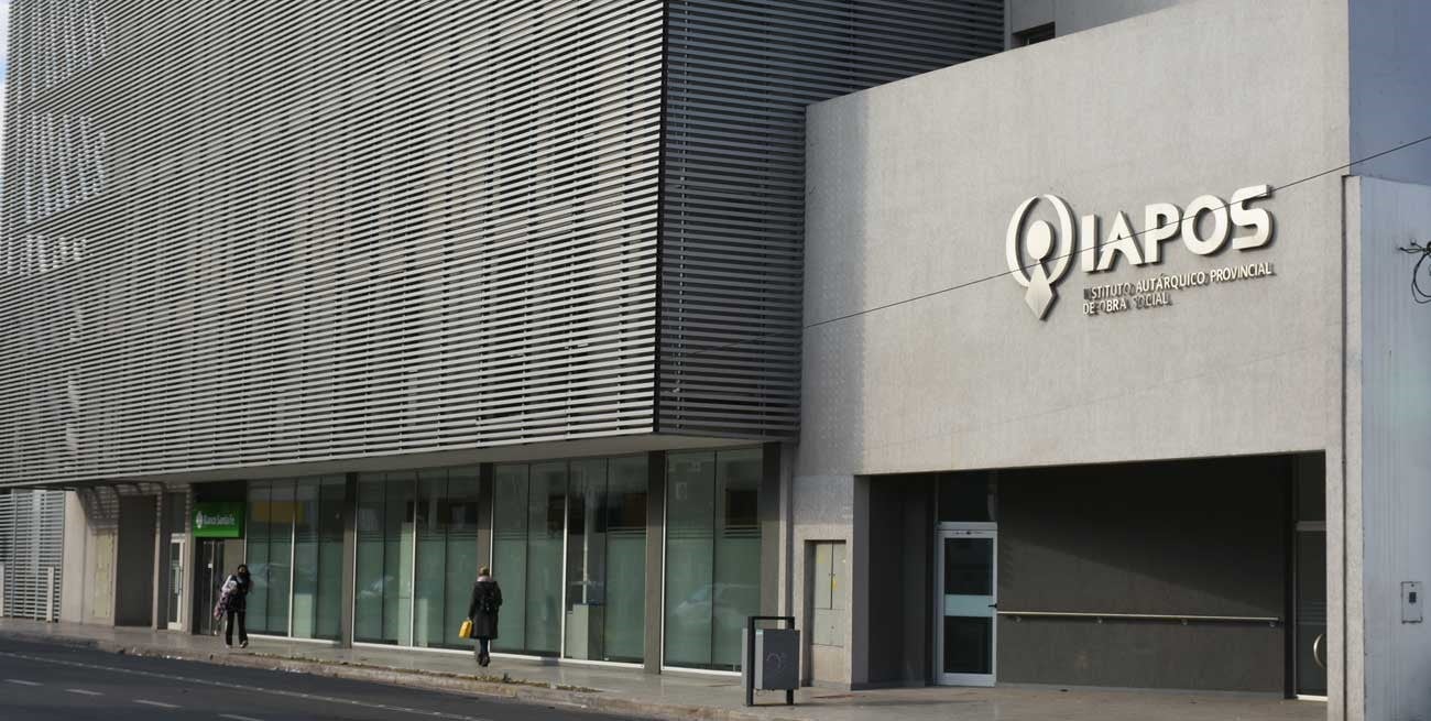 Consulta y bono digital en el IAPOS, y medidas contra médicos que cobran plus